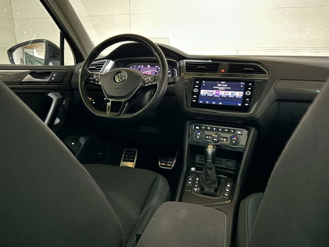 Volkswagen Tiguan 1.5 TSI ACT R-Line Pano HUD Virtual Trekh.