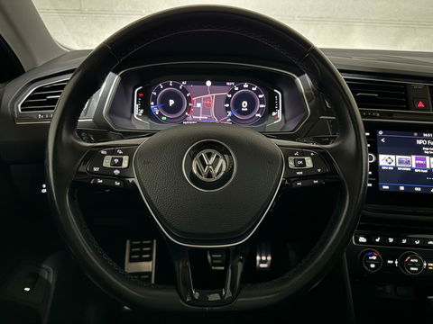Volkswagen Tiguan 1.5 TSI ACT R-Line Pano HUD Virtual Trekh.