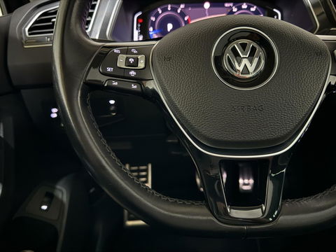 Volkswagen Tiguan 1.5 TSI ACT R-Line Pano HUD Virtual Trekh.