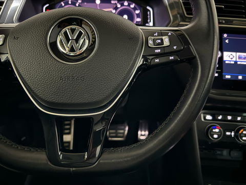 Volkswagen Tiguan 1.5 TSI ACT R-Line Pano HUD Virtual Trekh.