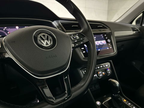 Volkswagen Tiguan 1.5 TSI ACT R-Line Pano HUD Virtual Trekh.