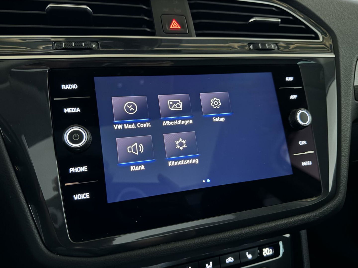 Volkswagen Tiguan 1.5 TSI ACT R-Line Pano HUD Virtual Trekh.