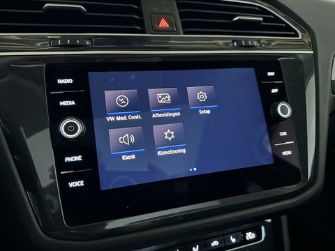 Volkswagen Tiguan 1.5 TSI ACT R-Line Pano HUD Virtual Trekh.