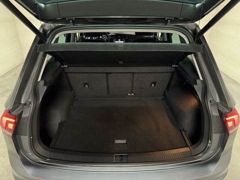 Volkswagen Tiguan 1.5 TSI ACT R-Line Pano HUD Virtual Trekh.