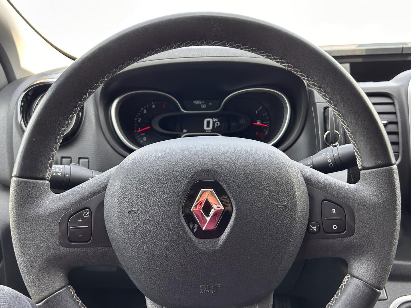 Renault Trafic 2.0 dCi 170PK L2H1 Luxe | LED | LMV | 2x Schuifdeur | R-Link | Carplay