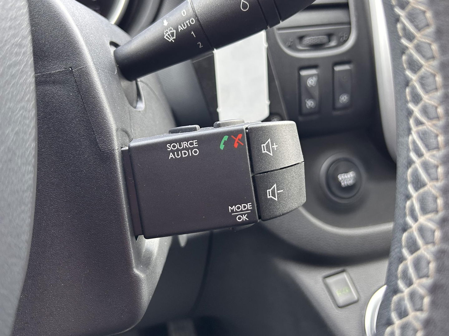 Renault Trafic 2.0 dCi 170PK L2H1 Luxe | LED | LMV | 2x Schuifdeur | R-Link | Carplay