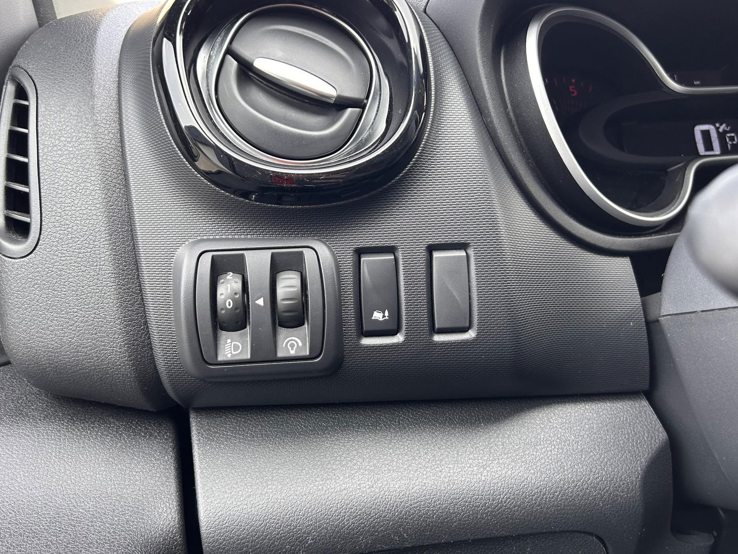 Renault Trafic 2.0 dCi 170PK L2H1 Luxe | LED | LMV | 2x Schuifdeur | R-Link | Carplay