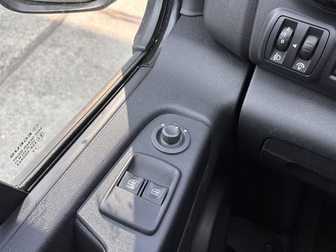 Renault Trafic 2.0 dCi 170PK L2H1 Luxe | LED | LMV | 2x Schuifdeur | R-Link | Carplay