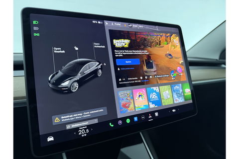 Tesla Model 3 Long Range AWD 75 kWh 360Camera 351PK Autopilot Pano Memory LED Cruise Clima 19"LMV Navi PDC Stoelverwarming