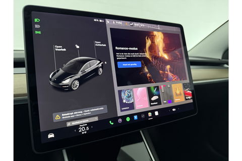 Tesla Model 3 Long Range AWD 75 kWh 360Camera 351PK Autopilot Pano Memory LED Cruise Clima 19"LMV Navi PDC Stoelverwarming