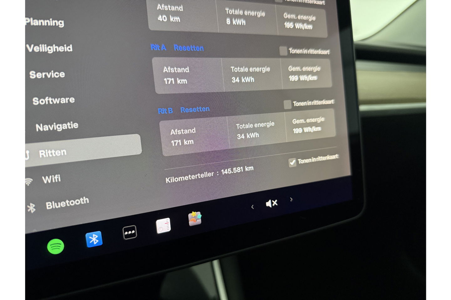 Tesla Model 3 Long Range AWD 75 kWh 360Camera 351PK Autopilot Pano Memory LED Cruise Clima 19"LMV Navi PDC Stoelverwarming