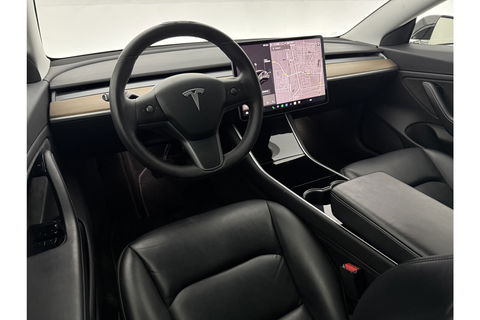 Tesla Model 3 Long Range AWD 75 kWh 360Camera 351PK Autopilot Pano Memory LED Cruise Clima 19"LMV Navi PDC Stoelverwarming
