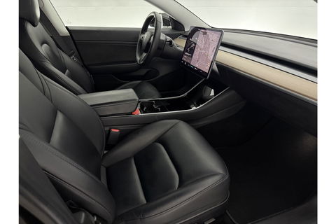 Tesla Model 3 Long Range AWD 75 kWh 360Camera 351PK Autopilot Pano Memory LED Cruise Clima 19"LMV Navi PDC Stoelverwarming