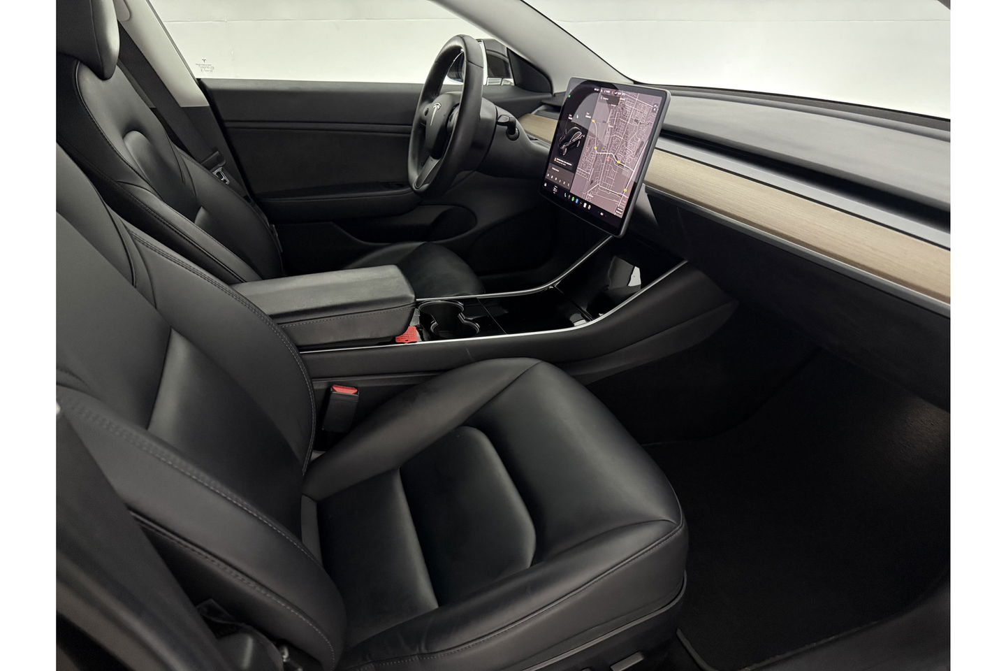 Tesla Model 3 Long Range AWD 75 kWh 360Camera 351PK Autopilot Pano Memory LED Cruise Clima 19"LMV Navi PDC Stoelverwarming