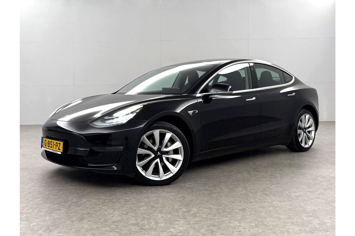 Tesla Model 3 Long Range AWD 75 kWh 360Camera 351PK Autopilot Pano Memory LED Cruise Clima 19"LMV Navi PDC Stoelverwarming
