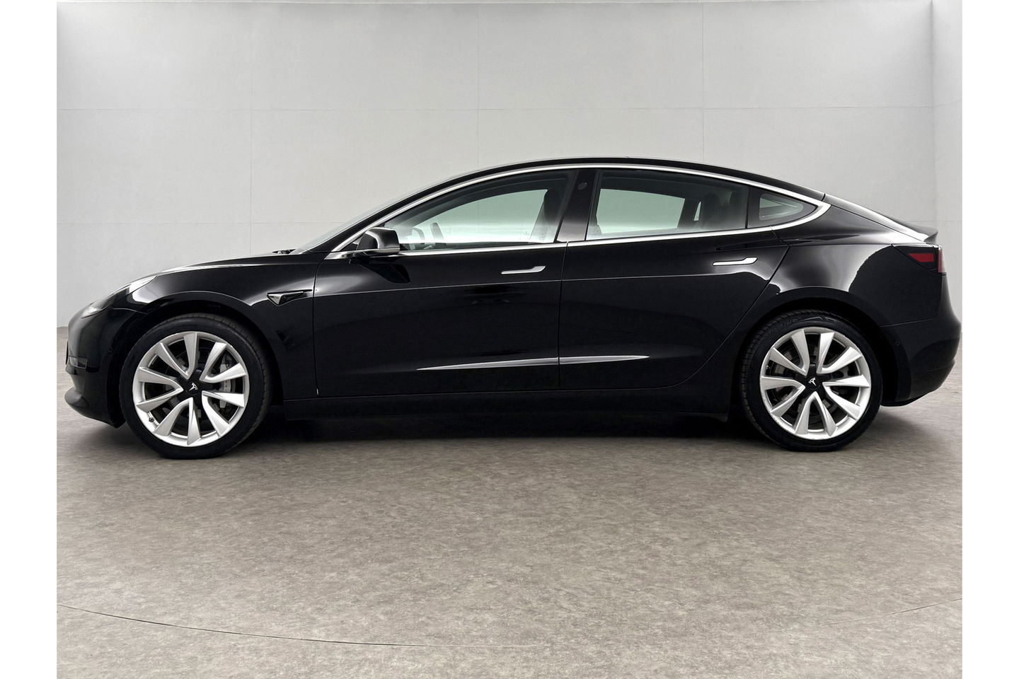 Tesla Model 3 Long Range AWD 75 kWh 360Camera 351PK Autopilot Pano Memory LED Cruise Clima 19"LMV Navi PDC Stoelverwarming