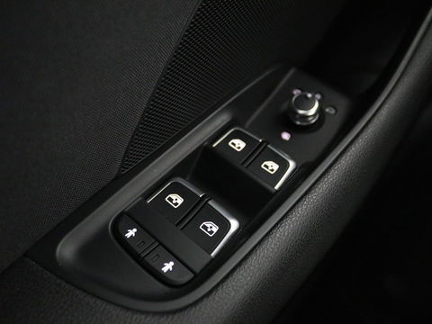 Audi A3 1.4 TFSI Pro Line Plus | Stoelverwarming | Virtual Cockpit | Trekhaak | Navigatie | Full LED | Climate control | Cruise control