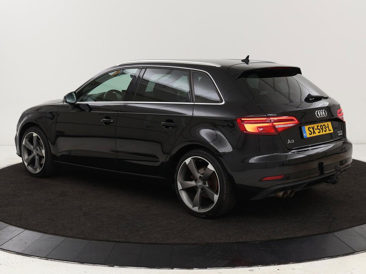 Audi A3 1.4 TFSI Pro Line Plus | Stoelverwarming | Virtual Cockpit | Trekhaak | Navigatie | Full LED | Climate control | Cruise control