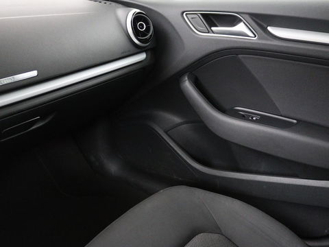 Audi A3 1.4 TFSI Pro Line Plus | Stoelverwarming | Virtual Cockpit | Trekhaak | Navigatie | Full LED | Climate control | Cruise control