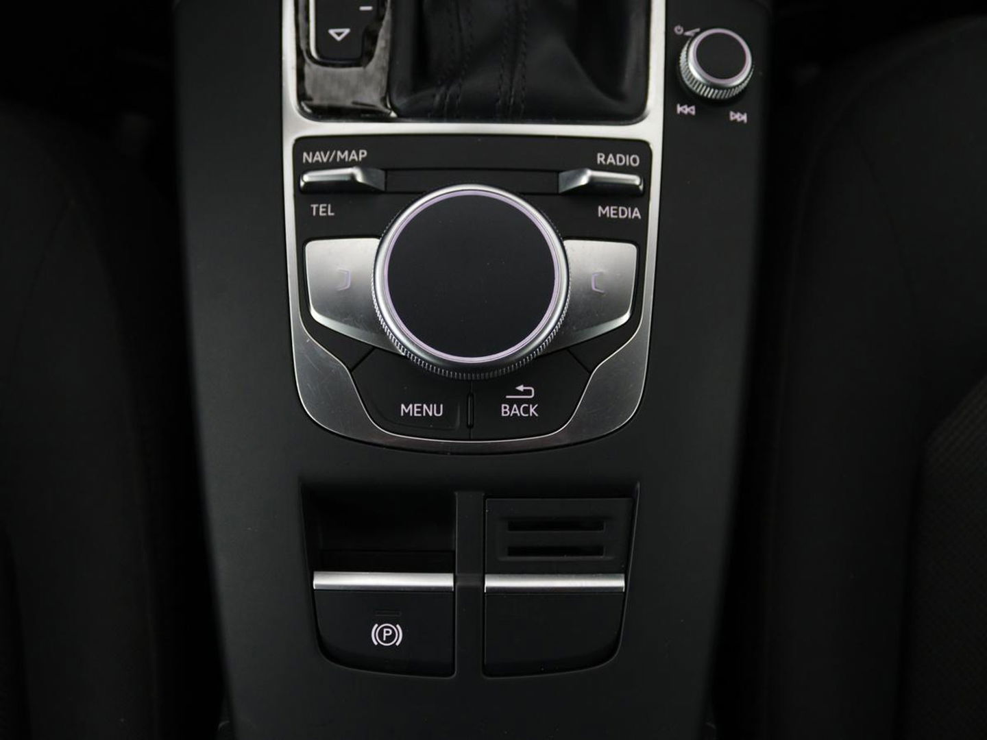 Audi A3 1.4 TFSI Pro Line Plus | Stoelverwarming | Virtual Cockpit | Trekhaak | Navigatie | Full LED | Climate control | Cruise control