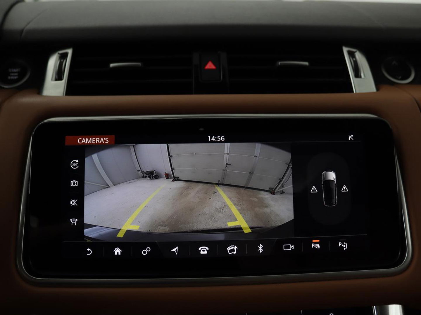 Land Rover Range Rover Sport 3.0 SDV6 HSE Dynamic | Panoramadak | Stoelventilatie | Head-Up | 360 camera | Meridian Sound | Carplay | Matrix LED | Keyless | Stuurverwarming | Dodehoek detectie | Navigatie