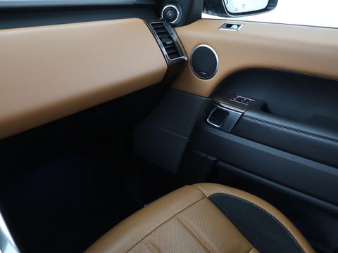 Land Rover Range Rover Sport 3.0 SDV6 HSE Dynamic | Panoramadak | Stoelventilatie | Head-Up | 360 camera | Meridian Sound | Carplay | Matrix LED | Keyless | Stuurverwarming | Dodehoek detectie | Navigatie