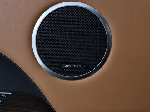 Land Rover Range Rover Sport 3.0 SDV6 HSE Dynamic | Panoramadak | Stoelventilatie | Head-Up | 360 camera | Meridian Sound | Carplay | Matrix LED | Keyless | Stuurverwarming | Dodehoek detectie | Navigatie