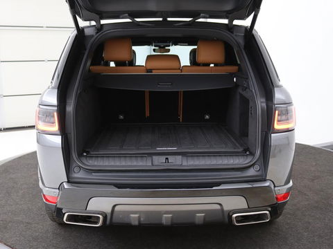 Land Rover Range Rover Sport 3.0 SDV6 HSE Dynamic | Panoramadak | Stoelventilatie | Head-Up | 360 camera | Meridian Sound | Carplay | Matrix LED | Keyless | Stuurverwarming | Dodehoek detectie | Navigatie