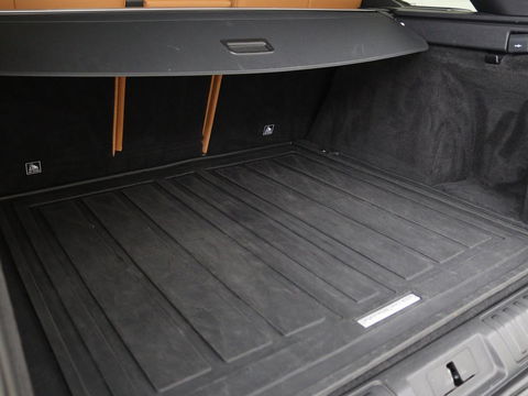 Land Rover Range Rover Sport 3.0 SDV6 HSE Dynamic | Panoramadak | Stoelventilatie | Head-Up | 360 camera | Meridian Sound | Carplay | Matrix LED | Keyless | Stuurverwarming | Dodehoek detectie | Navigatie