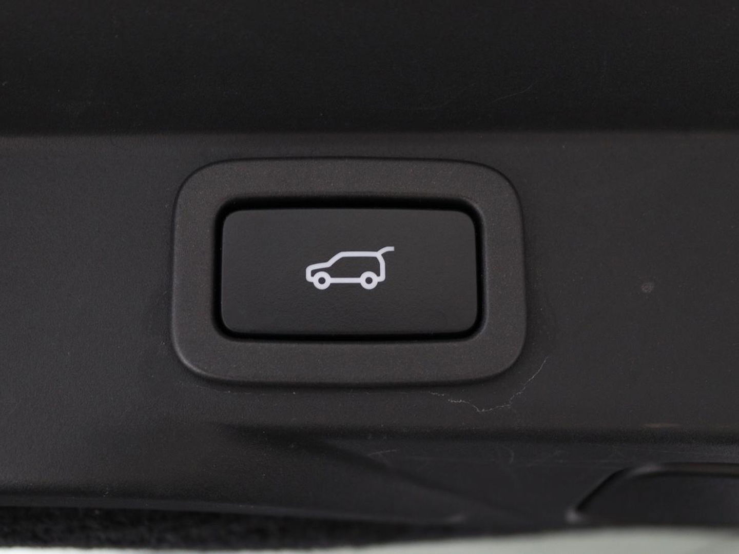 Land Rover Range Rover Sport 3.0 SDV6 HSE Dynamic | Panoramadak | Stoelventilatie | Head-Up | 360 camera | Meridian Sound | Carplay | Matrix LED | Keyless | Stuurverwarming | Dodehoek detectie | Navigatie