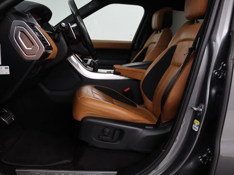 Land Rover Range Rover Sport 3.0 SDV6 HSE Dynamic | Panoramadak | Stoelventilatie | Head-Up | 360 camera | Meridian Sound | Carplay | Matrix LED | Keyless | Stuurverwarming | Dodehoek detectie | Navigatie