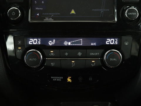 Nissan QASHQAI 1.2 Acenta | Stoelverwarming | Trekhaak | Camera | Navigatie | Climate control | Cruise control | Bluetooth