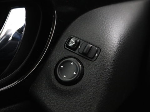 Nissan QASHQAI 1.2 Acenta | Stoelverwarming | Trekhaak | Camera | Navigatie | Climate control | Cruise control | Bluetooth