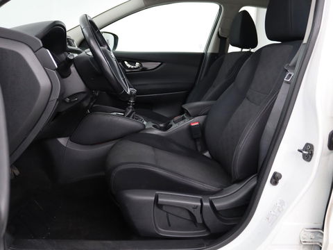 Nissan QASHQAI 1.2 Acenta | Stoelverwarming | Trekhaak | Camera | Navigatie | Climate control | Cruise control | Bluetooth