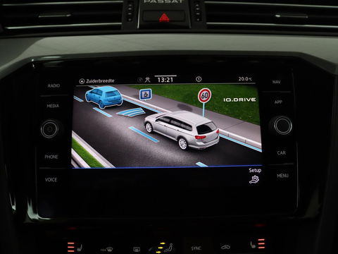 Volkswagen Passat 1.4 TSI PHEV GTE | Stoelverwarming | Camera | Adaptive cruise | Matrix LED | Massage | Carplay | Navigatie | Side Assist