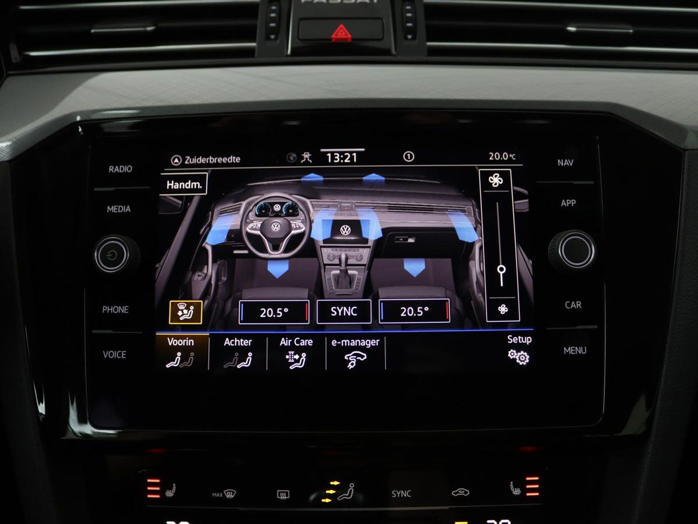 Volkswagen Passat 1.4 TSI PHEV GTE | Stoelverwarming | Camera | Adaptive cruise | Matrix LED | Massage | Carplay | Navigatie | Side Assist