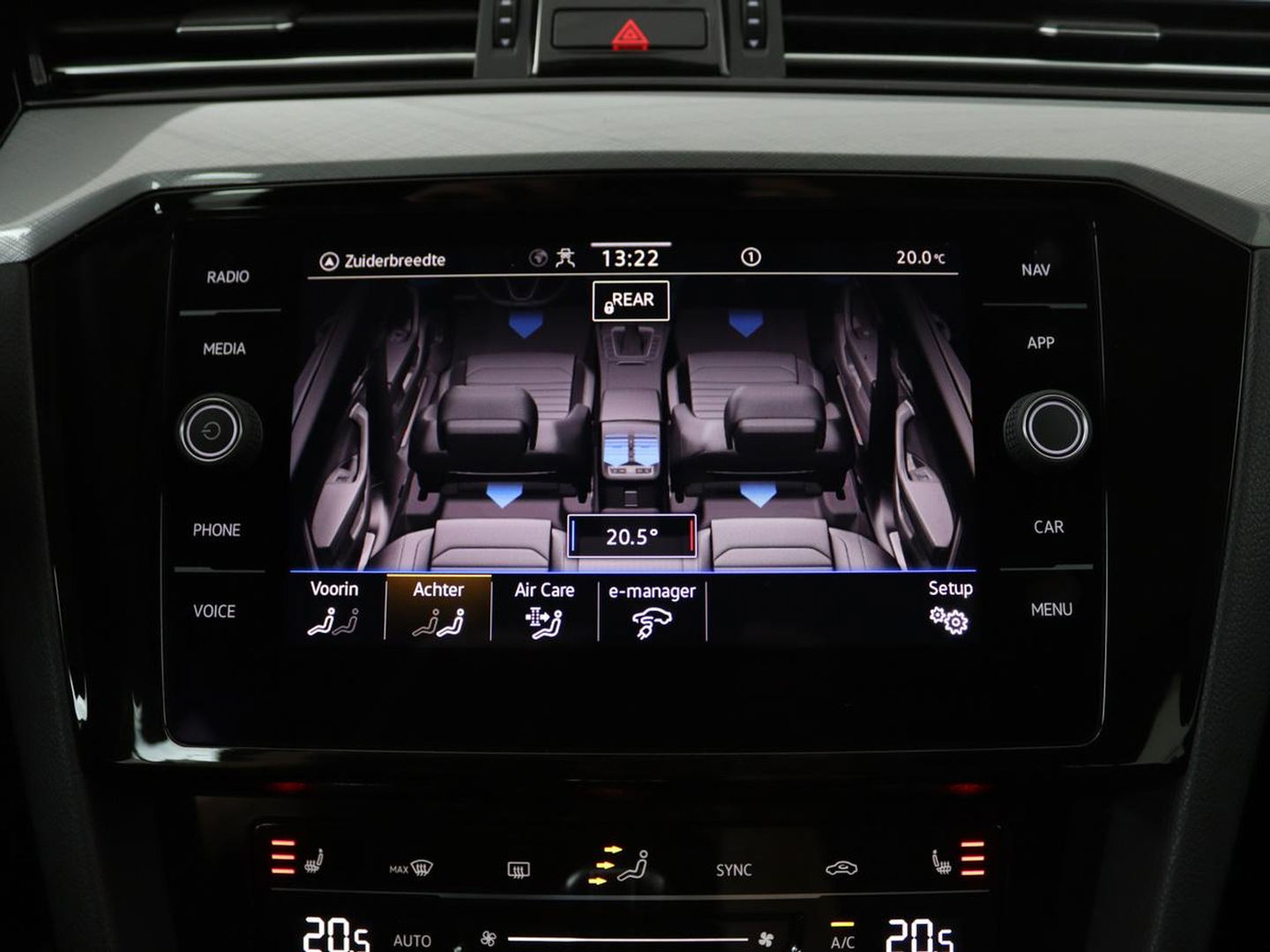 Volkswagen Passat 1.4 TSI PHEV GTE | Stoelverwarming | Camera | Adaptive cruise | Matrix LED | Massage | Carplay | Navigatie | Side Assist
