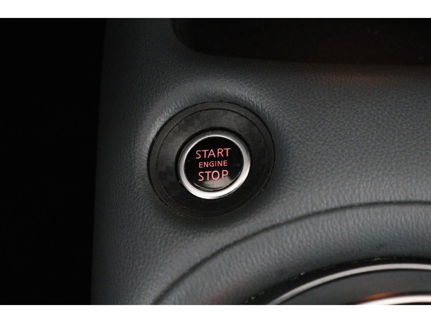 Nissan Juke 1.0 DIG-T N-Connecta | Carplay | Camera | Full LED | Keyless | Climate control | Cruise control