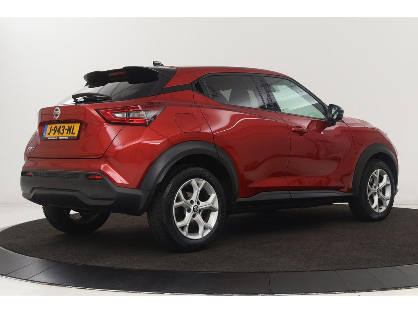 Nissan Juke 1.0 DIG-T N-Connecta | Carplay | Camera | Full LED | Keyless | Climate control | Cruise control