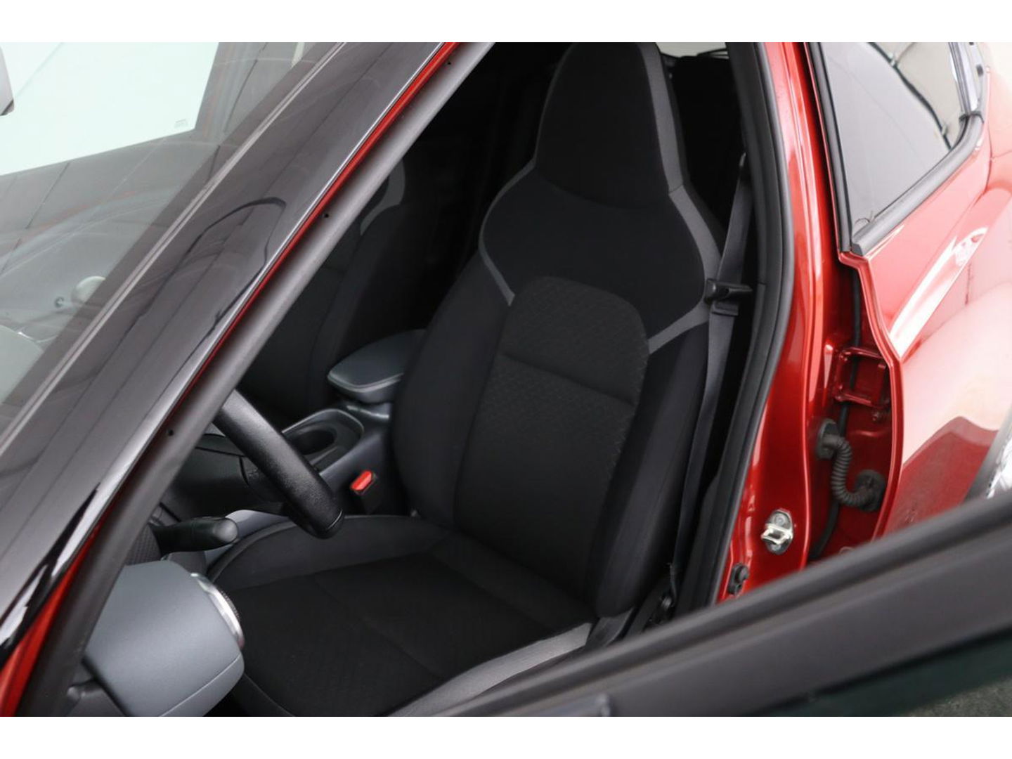 Nissan Juke 1.0 DIG-T N-Connecta | Carplay | Camera | Full LED | Keyless | Climate control | Cruise control