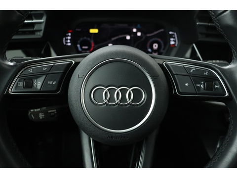 Audi A3 Sportback 30 TFSI Business edition | Adaptive Cruise | Stoelverwarming | Trekhaak | Carplay | Full LED | PDC | Navigatie