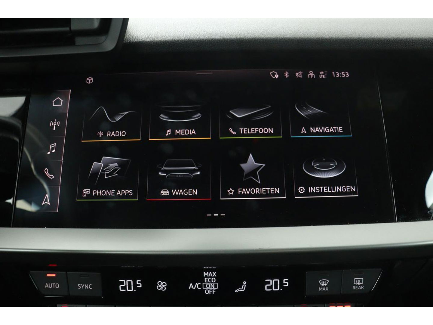 Audi A3 Sportback 30 TFSI Business edition | Adaptive Cruise | Stoelverwarming | Trekhaak | Carplay | Full LED | PDC | Navigatie