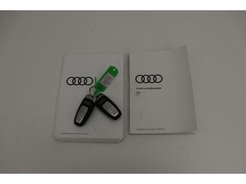 Audi A3 Sportback 30 TFSI Business edition | Adaptive Cruise | Stoelverwarming | Trekhaak | Carplay | Full LED | PDC | Navigatie