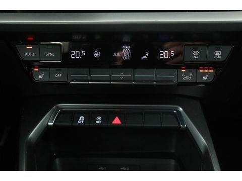 Audi A3 Sportback 30 TFSI Business edition | Adaptive Cruise | Stoelverwarming | Trekhaak | Carplay | Full LED | PDC | Navigatie