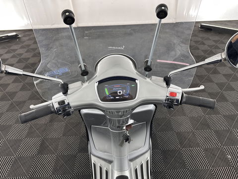Vespa Bromscooter Elletrica