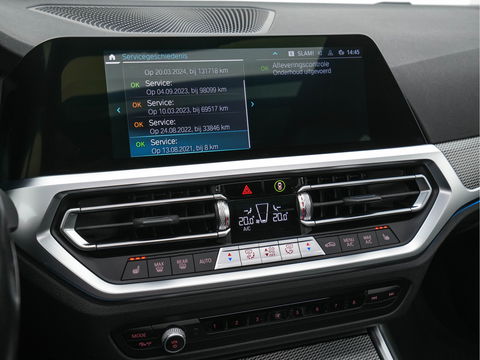 BMW 3 Serie Touring 330e Business Edition Plus M-Sportpack (INCL-BTW) *PANO | VERNASCA-FULL-LEATHER | HEAD-UP | FULL-LED | DIGI-COCKPIT | NAVI-FULLMAP | HEATED-SPORTSEATS | HIFI-SOUND | CAMERA | AMBIENT-LIGHT | TOWBAR | 19''ALU*