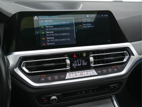 BMW 3 Serie Touring 330e Business Edition Plus M-Sportpack (INCL-BTW) *PANO | VERNASCA-FULL-LEATHER | HEAD-UP | FULL-LED | DIGI-COCKPIT | NAVI-FULLMAP | HEATED-SPORTSEATS | HIFI-SOUND | CAMERA | AMBIENT-LIGHT | TOWBAR | 19''ALU*