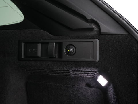 BMW 3 Serie Touring 330e Business Edition Plus M-Sportpack (INCL-BTW) *PANO | VERNASCA-FULL-LEATHER | HEAD-UP | FULL-LED | DIGI-COCKPIT | NAVI-FULLMAP | HEATED-SPORTSEATS | HIFI-SOUND | CAMERA | AMBIENT-LIGHT | TOWBAR | 19''ALU*