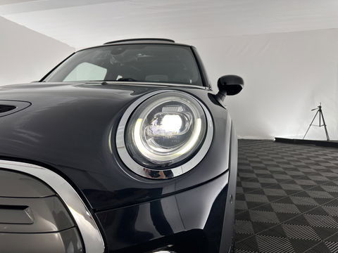 MINI Mini Electric Yours 33 kWh [ 3-Fase ] (INCL-BTW) *PANO | LUXURY-LEATHER | HARMAN/KARDON-AUDIO | FULL-LED | KEYLESS | CAMERA | NAVI-FULLMAP | DIGI-COCKPIT | DAB | HEAD-UP | HEATED-SPORTSEATS | 17"ALU*