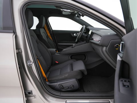 Polestar 2 Long Range Dual Motor Launch Edition 78kWh AWD [ 3-Fase ] (INCL-BTW) *PANO | NAVI-FULLMAP | HARMAN/KARDON-AUDIO | FULL-LED | KEYLESS | TOPVIEW | LANE-ASSIST | DIGI-COCKPIT | DAB+ | SPORT-SEATS | CARPLAY | TOWBAR | BLINDSPOT | 20''ALU*